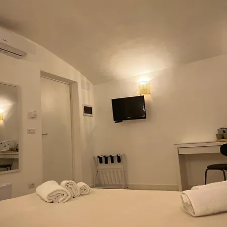 Guest house Badri