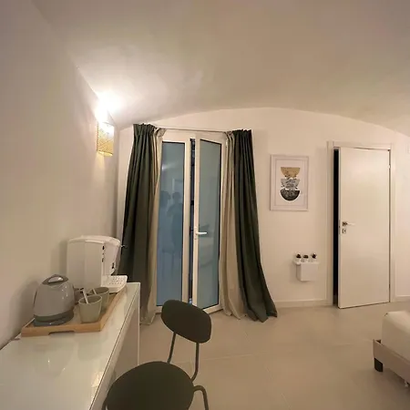 Badri Guest house Bari